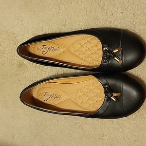 Tony Klein Black Flats